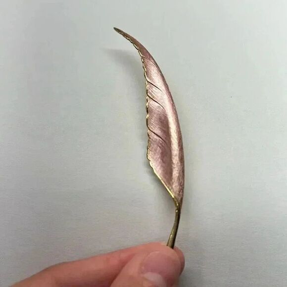 Vintage Giovanni Pink and Gold Toned Leaf Brooch - Picture 1 of 7